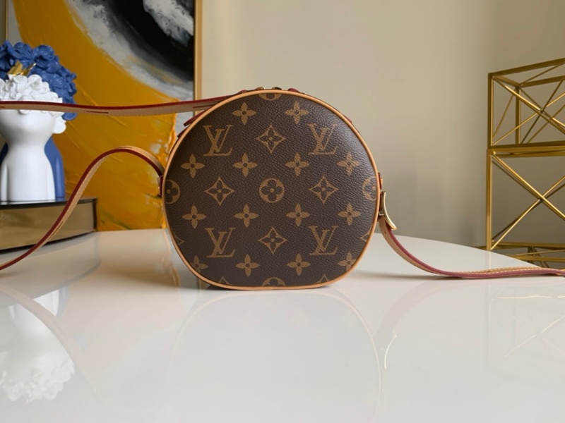 M45149 LV BOITE CHAPEAU SOUPLE 小號手袋 LV圓餅包