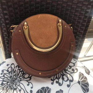 Chloe ޢ 17ﶬ Pixie֭h ĥɰƴƤ A ɫ