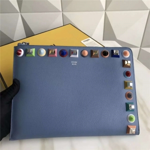 FENDI ҵ 0365L ¿ܛСţƤɫTᔭh(hun)@ð {ɫ