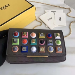 FENDI ҵ СţƤɫTᔰ 朗l  ɫ