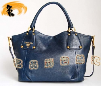 80057 ԭһһƷ|(zh) Prada¿ţƤr(sh)Ůʿ Pradaб Ů {(ln)ɫ