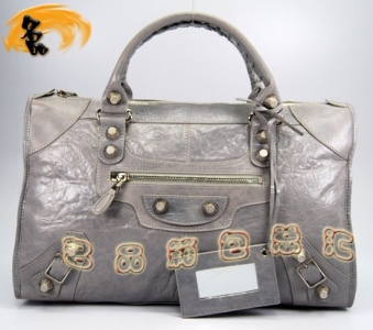 084324A BalenciagaŮ   MƤreŮ \ɫ