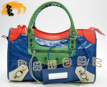 084332 Balenciagaμ ҙC(j)܇ M(jn)ţƤ(jng)r(sh)Ů {(ln)ɫ