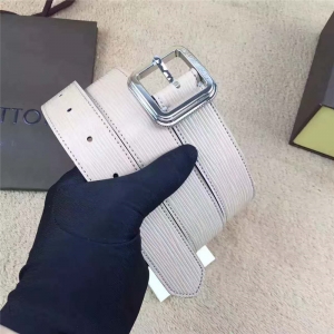 LV · Ʒ LVˮy ţƤƤ ᘿ ŮʿƤ ɫ