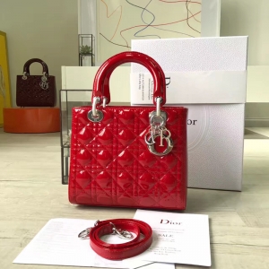 DiorϊW Lady Dior  С̖ tɫƤ yɫ