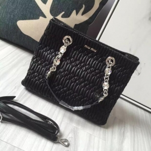 Miumiu پW 2017¿@ʯ朰Ƥ