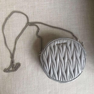 MiumiuŮ 2017پW(wng)¿  피M(jn)ھdƤ