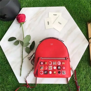 FENDI ҵ2017Ʒ СţƤ ɫTᔰ p tɫ