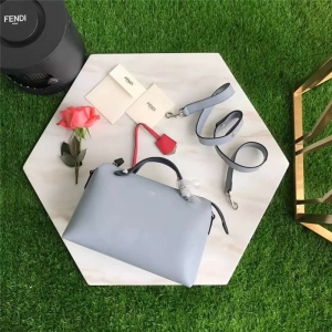 149S FENDI ҵ 2017¿ ܛСţƤ ƴɫʿD \ƴt