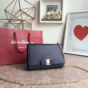 22B558 Ferragamo Ľ  Vara Y(ji) w朗l ܊{(ln)