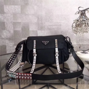 1BD118 Prada_   Tb μ 