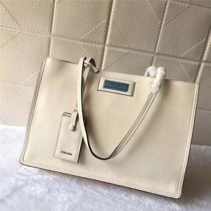 1BG122 _ִ  СţƤִ PRADA ð ɫ