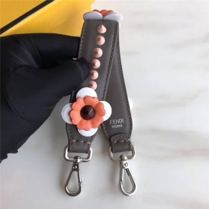 832 Fendiҵ  FT  ŲL玧 ɫ