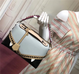 129 fendiŮ ҵ СţƤ BY THE WAYϵ ʿDִ {ɫ