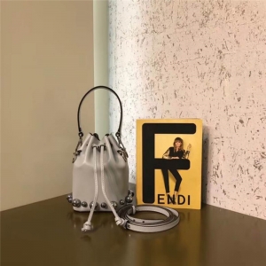 010 FENDIŮ ҵˮͰ  MON TRESOR  СţƤ {ɫ