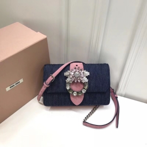 5BH077 MIUMIU¿ ţв ʯ wбС {(ln)ƴ