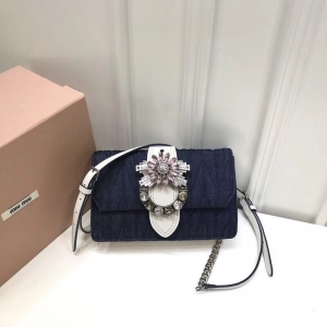 5BH077 MIUMIU¿ ţв ʯ wбС {(ln)ƴ