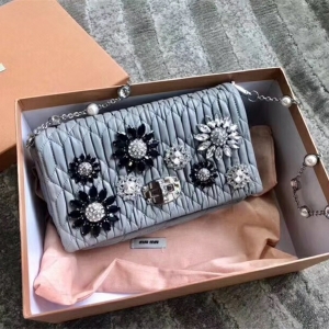 5BH097 MIUMIU ¿ MСƤ @ʯ 朗l ɫ