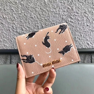 5MV204 MIUMIU  СţƤ ӡ ڴСX ɫ