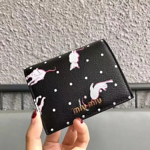 5MV204 MIUMIU  СţƤ ӡ ڴСX ɫ