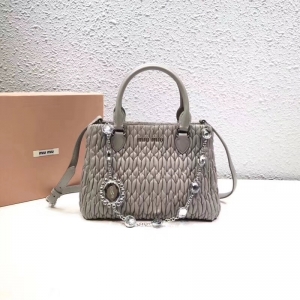 5BA067 MIUMIU ¿ ްƤ С̖ ˮ ɫ