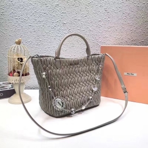 5BE896 MIUMIU ¿ ްƤ ˮ@朗l  ɫ