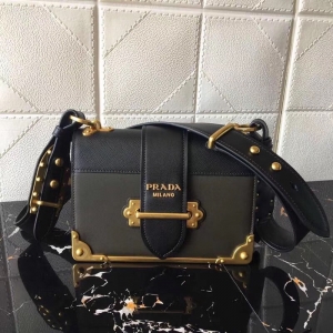 1BD045 Prada cahier ȫ(j) ʮּyţƤ ~b ִ ƴīG