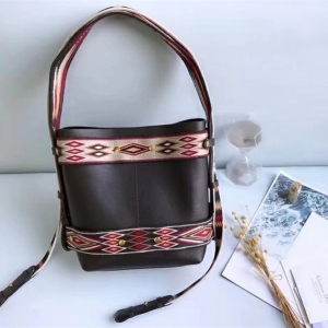 Dior OdeoŮ 2019¿ СţƤ ׁL ϊWҰ CˮͰ ɫ