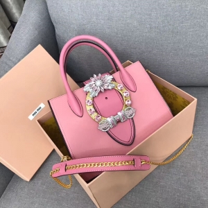 5BA043B MiuMiuŮ  ʯ@ ţƤɽy w^ִ ɫ