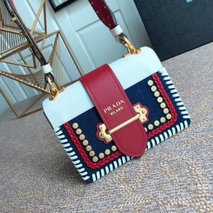 lBD045 pradaŮ _(d) _(d)μ prada¿ ɫ