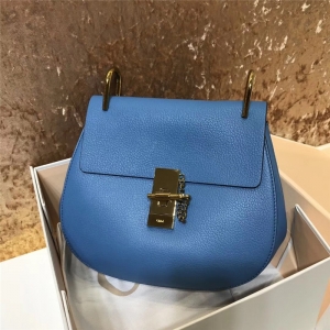 Chloe  ChloeСi СţƤ֦y ԭ ChloeŮ {(ln)ɫ