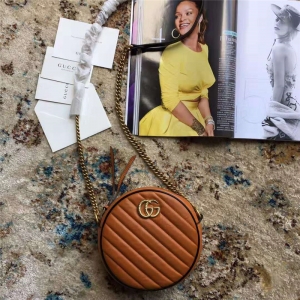 550154 Gucciִ GG Marmont бyWpƤ A Gucci米 utɫ