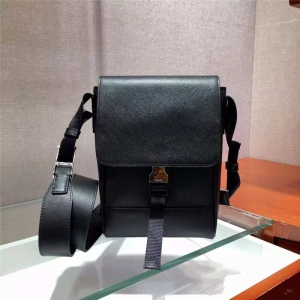 2VD019 Pradaа ʮּyţƤ Q Pradaб _μ ɫ