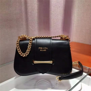 1BD184 Prada SidonieŮ _(d)ִ СţƤ _(d)朗l ɫ