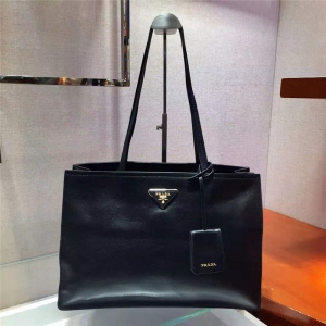 1BG122 PradaŮ _(d)ִ ǻ՘(bio) ˤyţƤִ Prada ɫ
