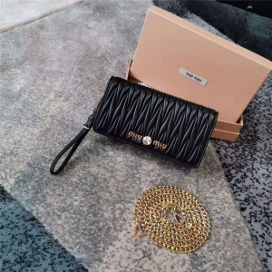 5ZH029 MiuMiu¿ СƤ w朗lС ɫ