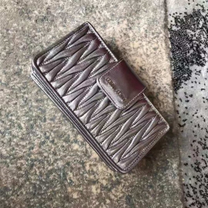 5BH042 MiuMiu2019＾¿ ްƤ ְμ ɫ