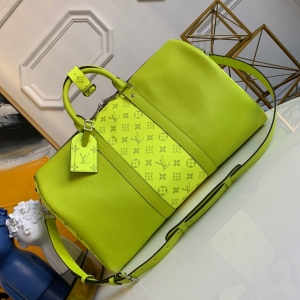 M30235 LV KEEPALL 45д玧 LV Taiga Ƥд Sɫ