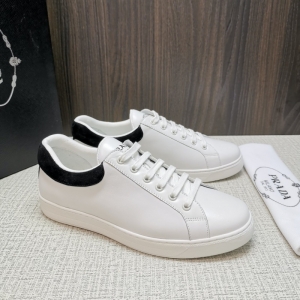 4E3544 Prada2020¿Ь PradaƤ\Ь _СЬ eЬ