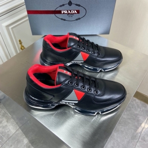 4E2718 Prada Ƥ\Ь _2020¿e\Ь ɫ