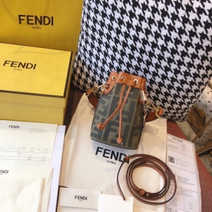 8BS010 Fendi Mon TresorС̖ˮͰִ FendiŮ ҵˮͰ ɫ