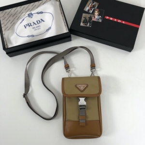 2ZH109 Prada Saffiano Ƥ֙C(j) _(d)֙C(j) ɫ