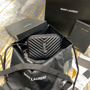 520534 YSLʥ_mŮ LOU CAMERA BAG ɫСţƤC y