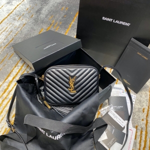 520534 YSLʥ_mŮ LOU CAMERA BAG ɫСţƤC 