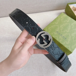 411924 GucciʽpG SignatureƤʿ ɫ