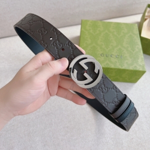 411924 GucciʽpG SignatureƤʿ {ɫ