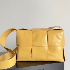 Bottega Veneta  IntreccioܛƤб BV ArcoC ɫ