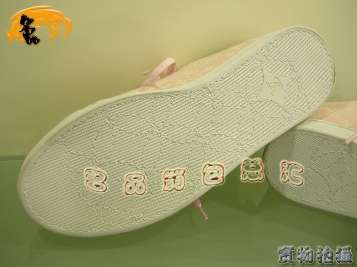 Louis Vuitton LV女鞋 LV新款奢華 LV經典款 LV鞋子 LV休閑鞋