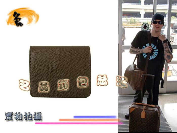 M30458 Louis Vuitton LV錢包 LV十字紋 LV男包 LV短款錢包