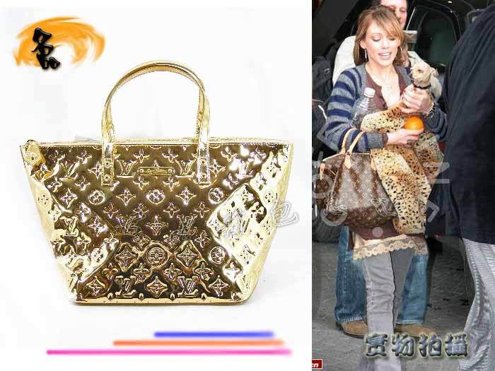 M95762 LV壓花 LV漆皮包 LV經(jīng)典老花 LV女包 LV單肩包 LV最新款